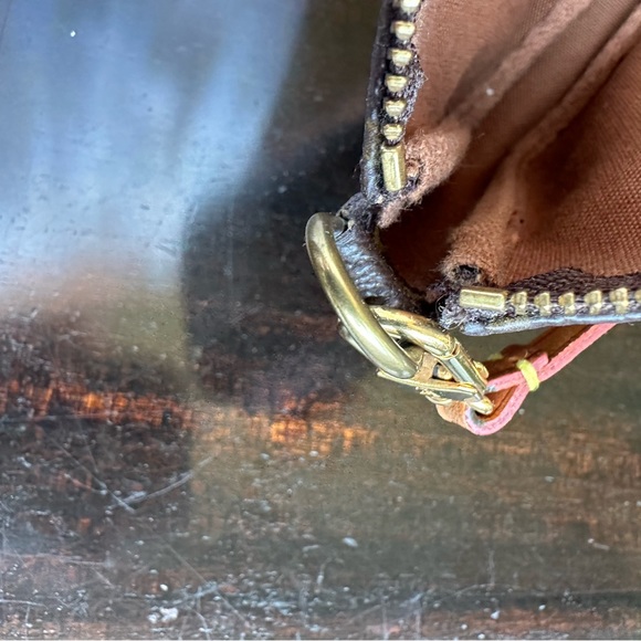 LOUIS VUITTON AUTHENTICATED Monogram Canvas Pochette Accessoires & 46.5" Strap - Picture 11 of 16